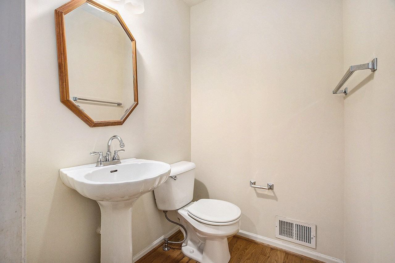 339 Hunters Trl - Photo 6 of 18