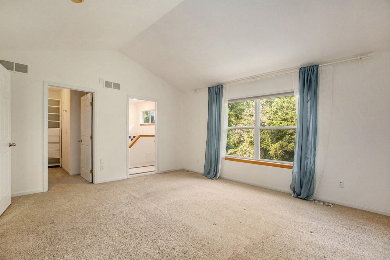 339 Hunters Trl - Photo 7 of 18