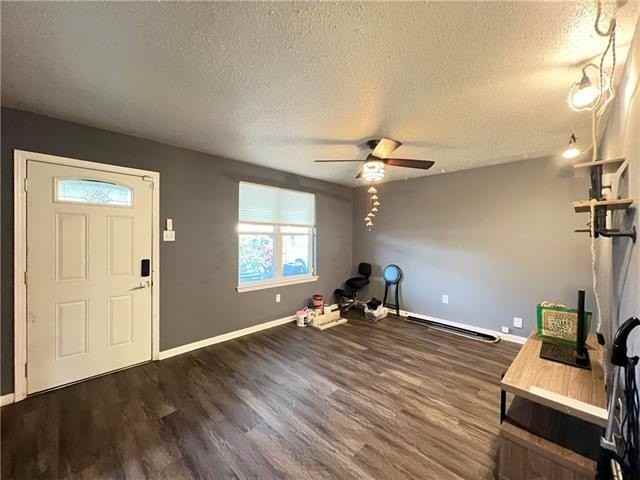 512 Willowbrook Dr - Photo 2 of 12