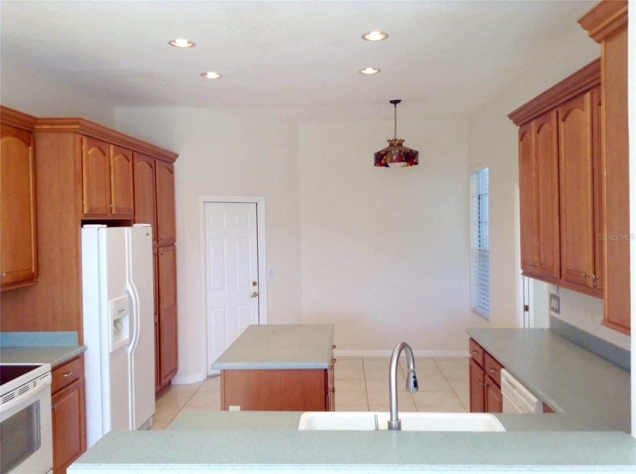 3926 Kiawa Dr - Photo 6 of 30