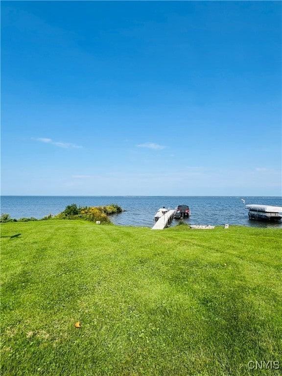 1207 Black Point Rd - Photo 4 of 19