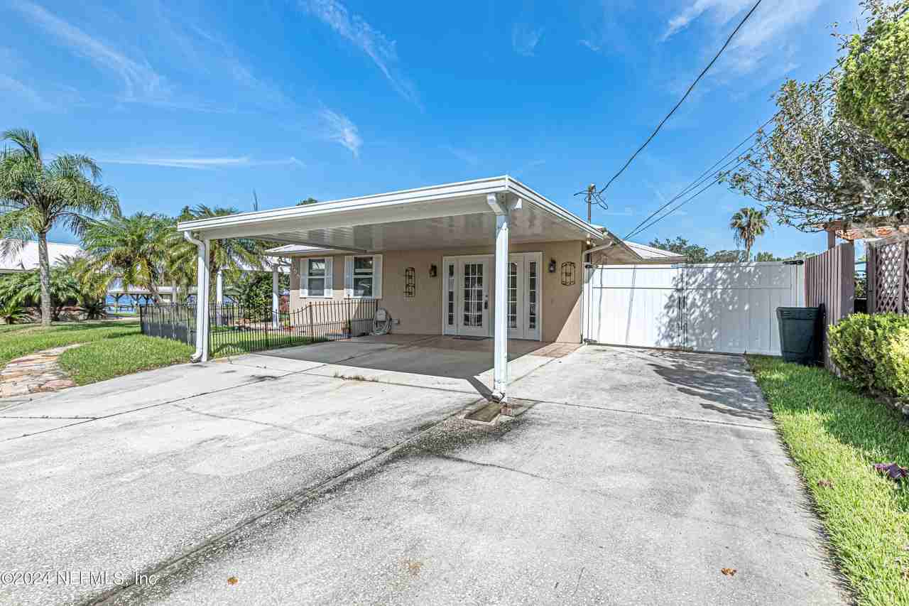 139 Palm Trl - Photo 3 of 46