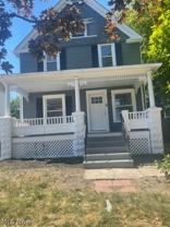 407 Kenyon Ave - Photo 1 of 1