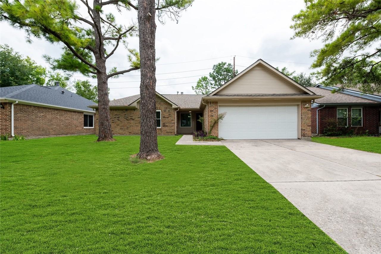 7803 Lobera Dr - Photo 2 of 20