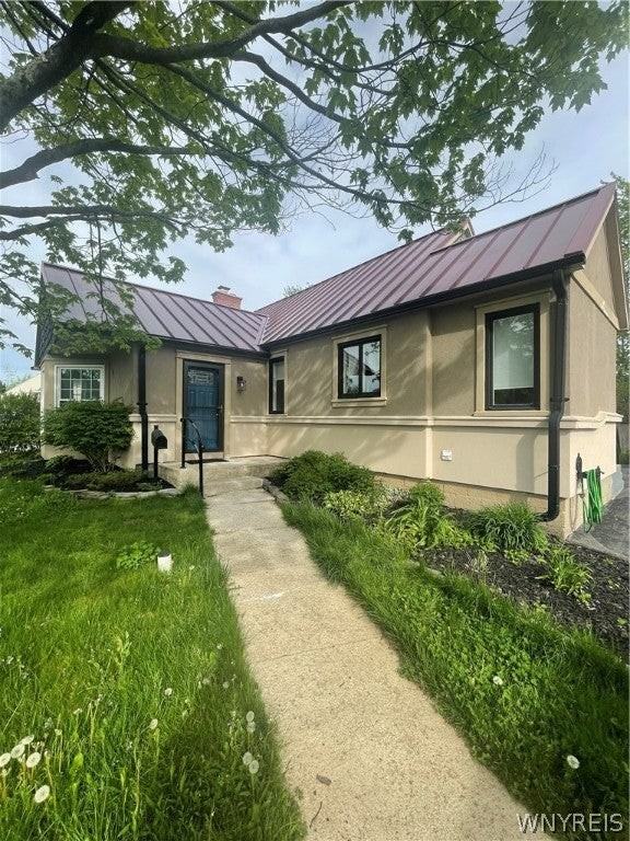 141 Manser Dr - Photo 2 of 19