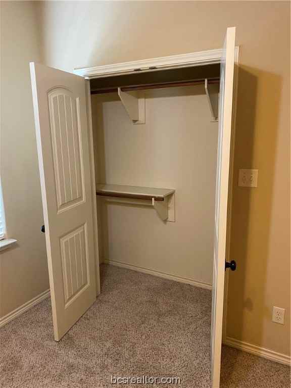 100 Knox Dr - Photo 5 of 50