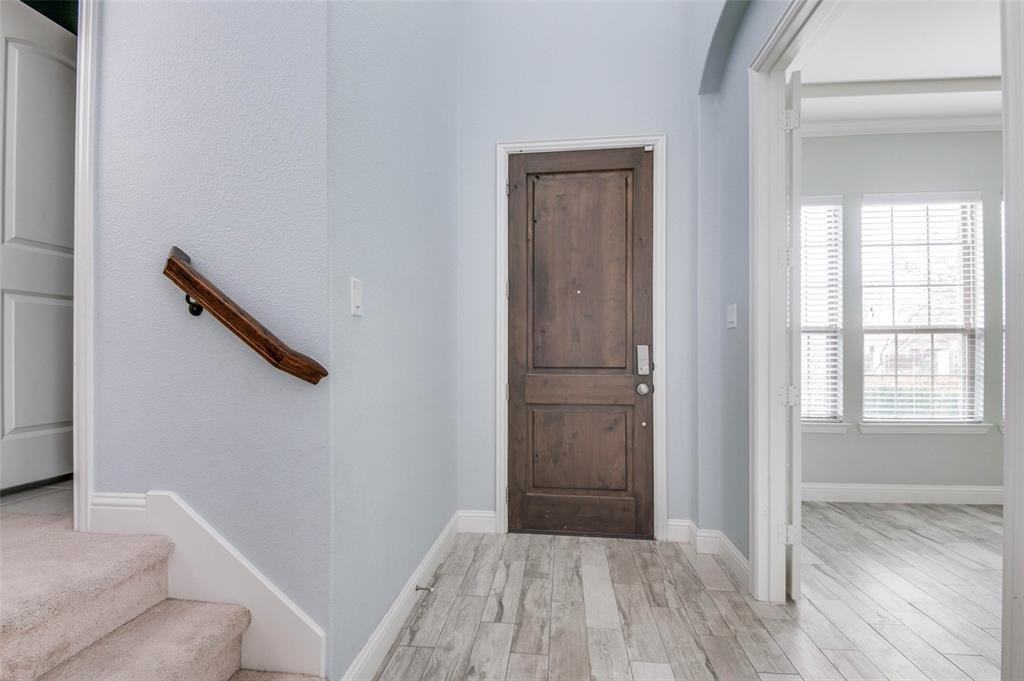 1216 Lace Bark Way - Photo 3 of 28