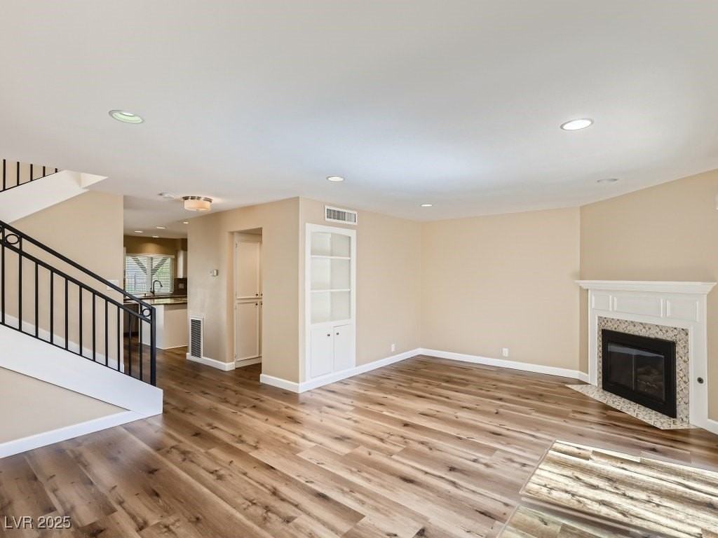 3173 Bel Air Dr - Photo 5 of 18