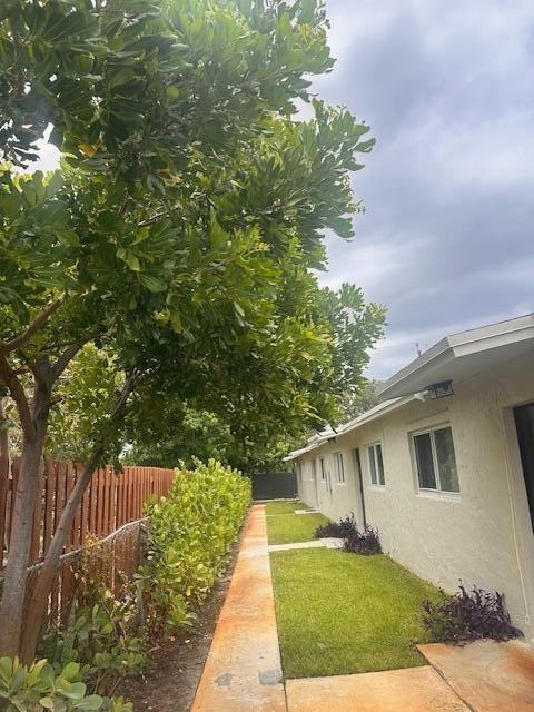 1216 16th Ave N - Photo 3 of 14