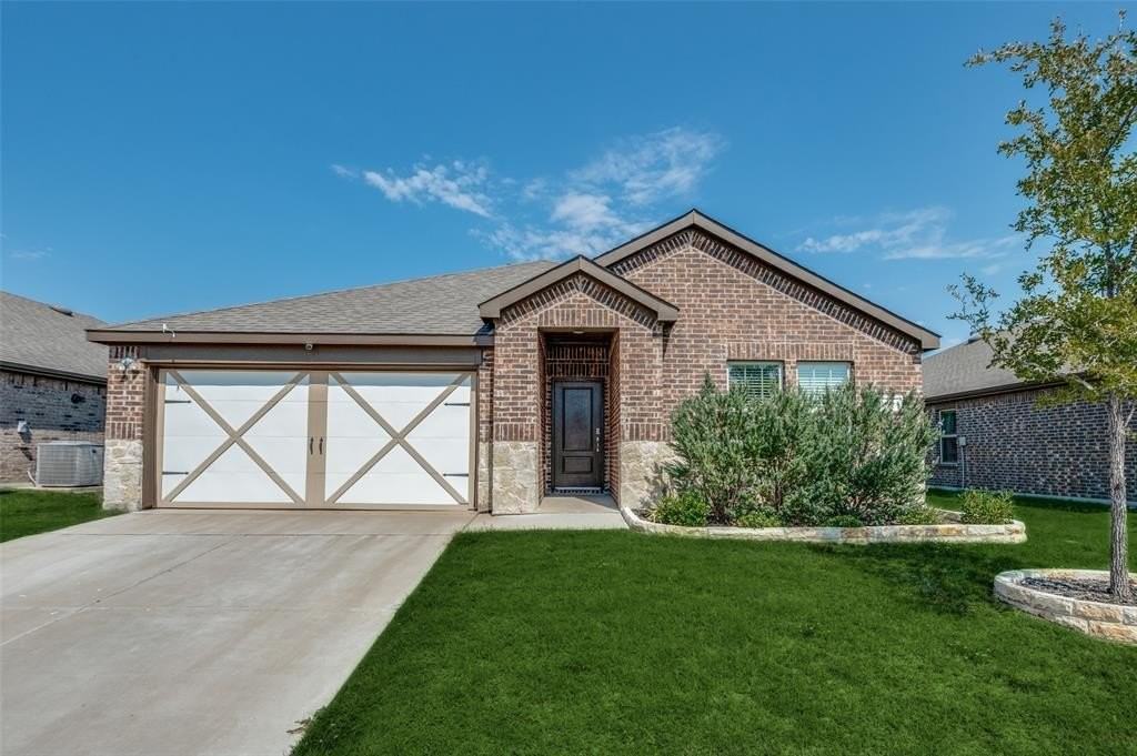 6409 Windsor Ln - Photo 2 of 20