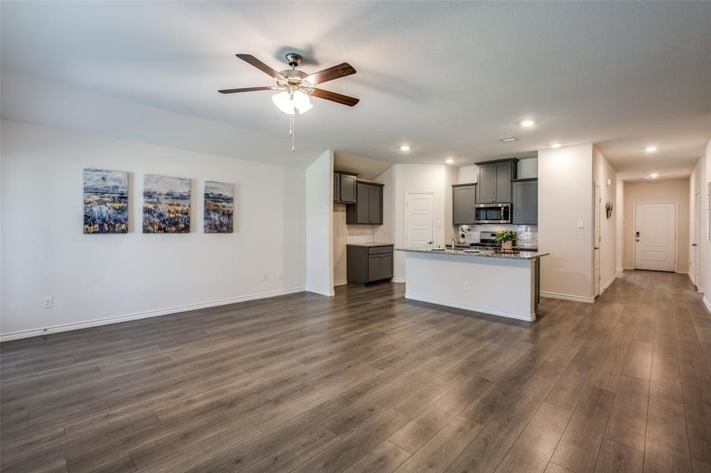 6409 Windsor Ln - Photo 3 of 20