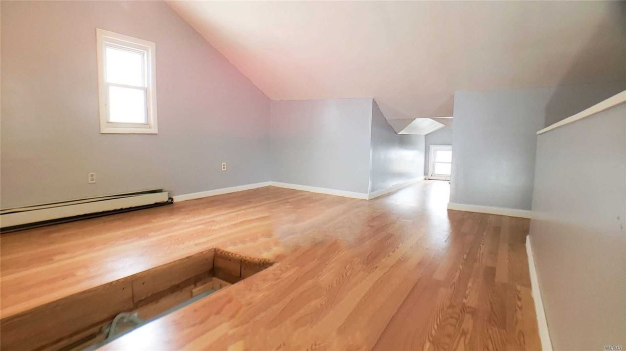 15829 76th Ave #2 Fl - Photo 7 of 17