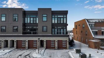 featured image of 262 Lakefront Blvd