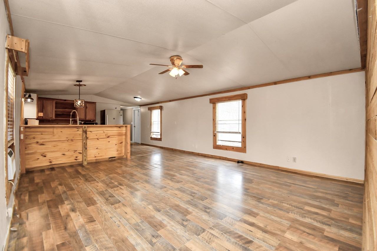 15675 Old Houston Rd - Photo 6 of 25