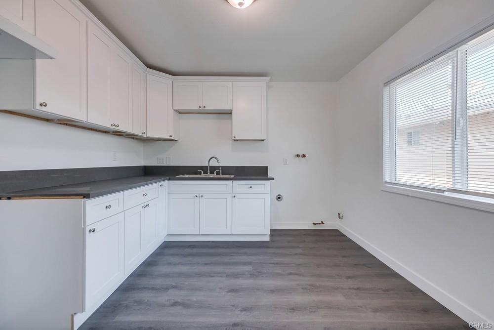 5852 Orange Ave - Photo 2 of 31