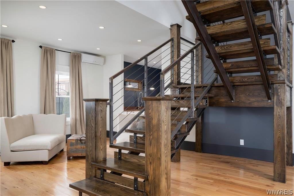 35 Olean St - Photo 3 of 13