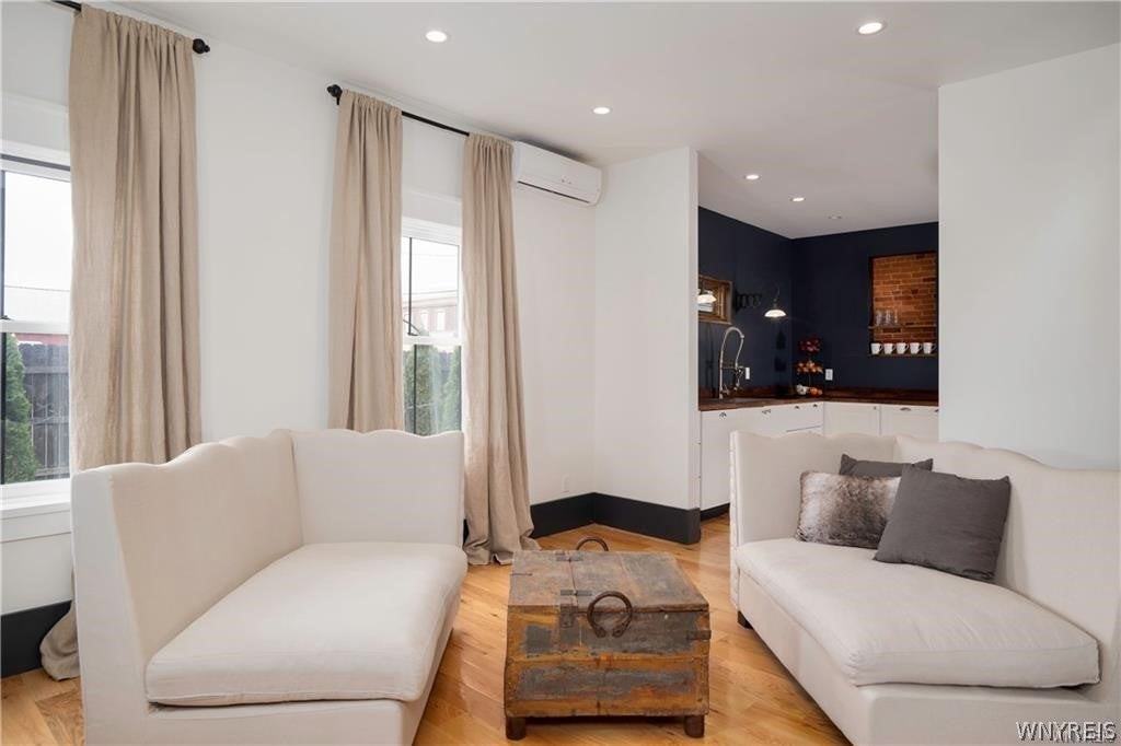 35 Olean St - Photo 4 of 13