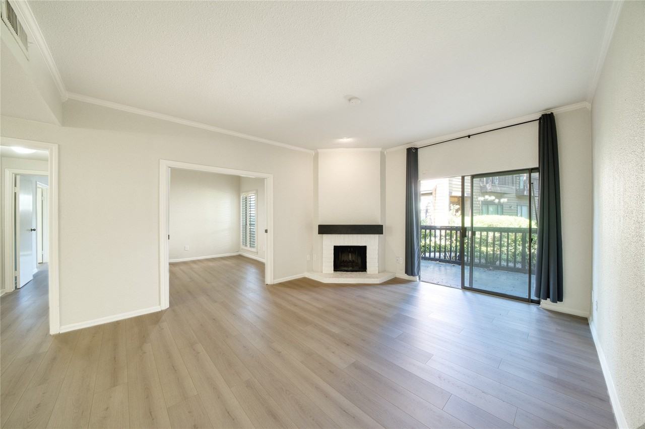 11711 Memorial Dr - Photo 6 of 37