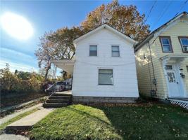 featured image of 30 Governor St