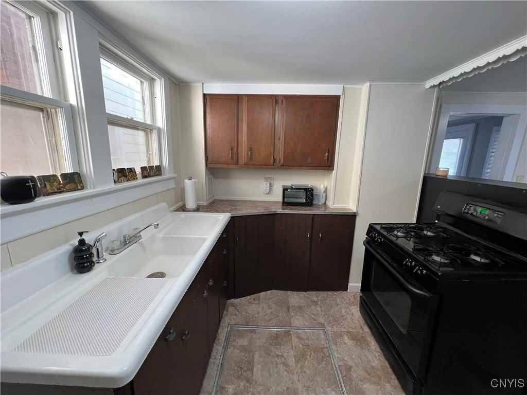 30 Governor St - Photo 6 of 20