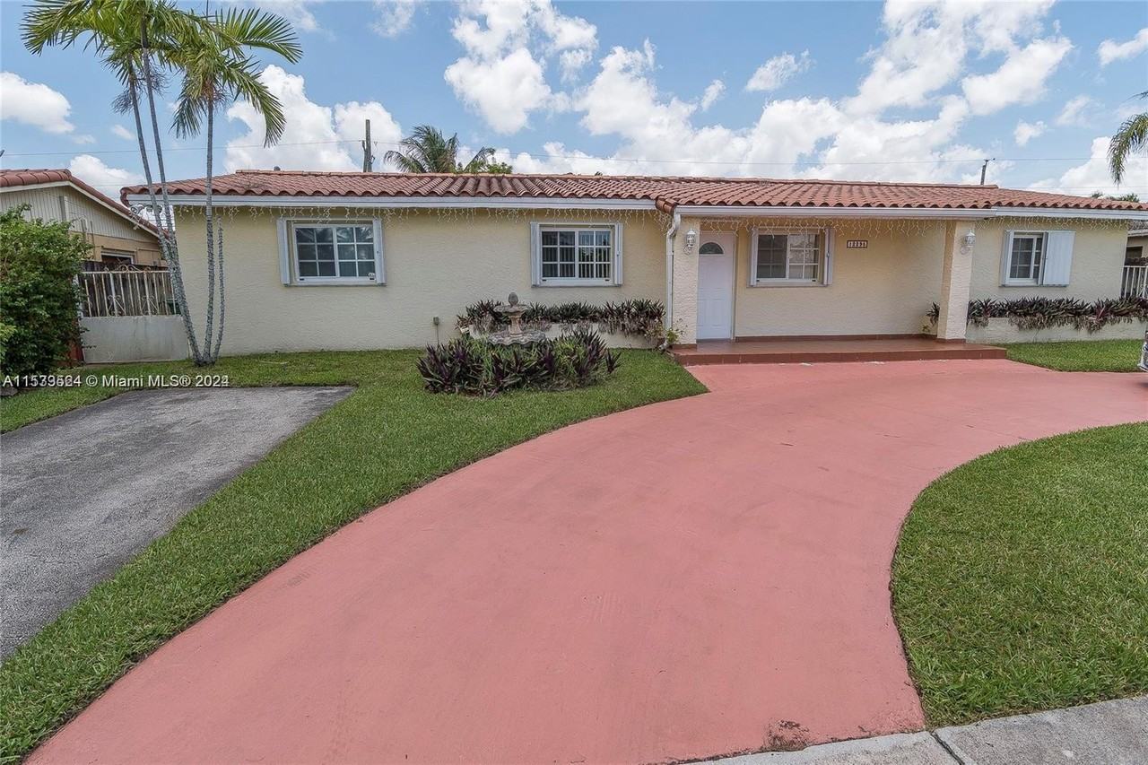 12295 Sw 31st St - Photo 2 of 8