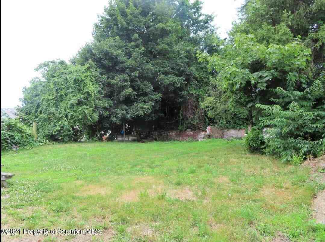 1311 Short Ave - Photo 5 of 13