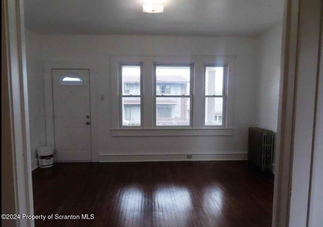 1311 Short Ave - Photo 7 of 13