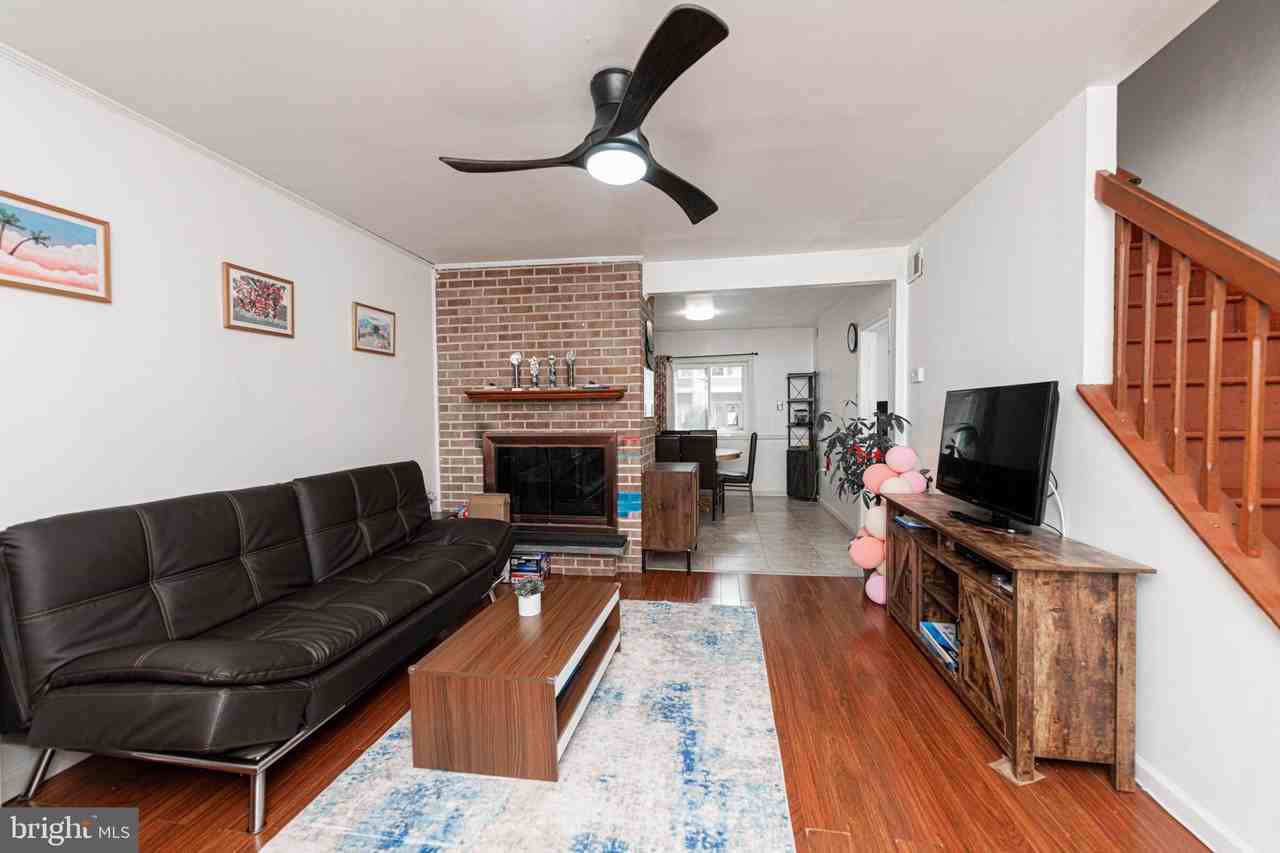 105 Roskeen Ct - Photo 6 of 23