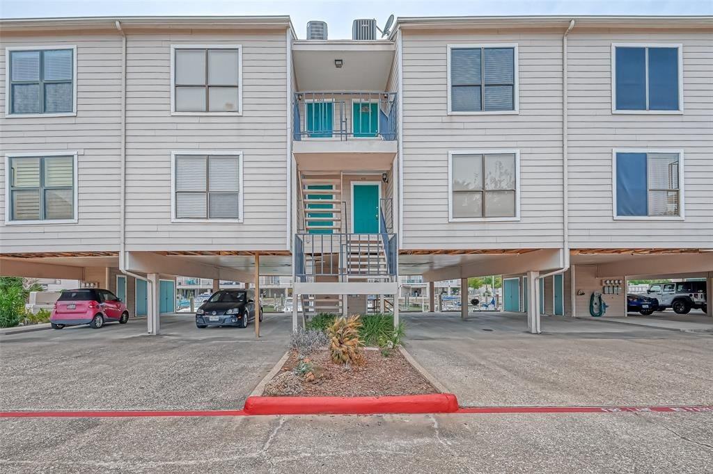 3663 Nasa Pkwy - Photo 2 of 45