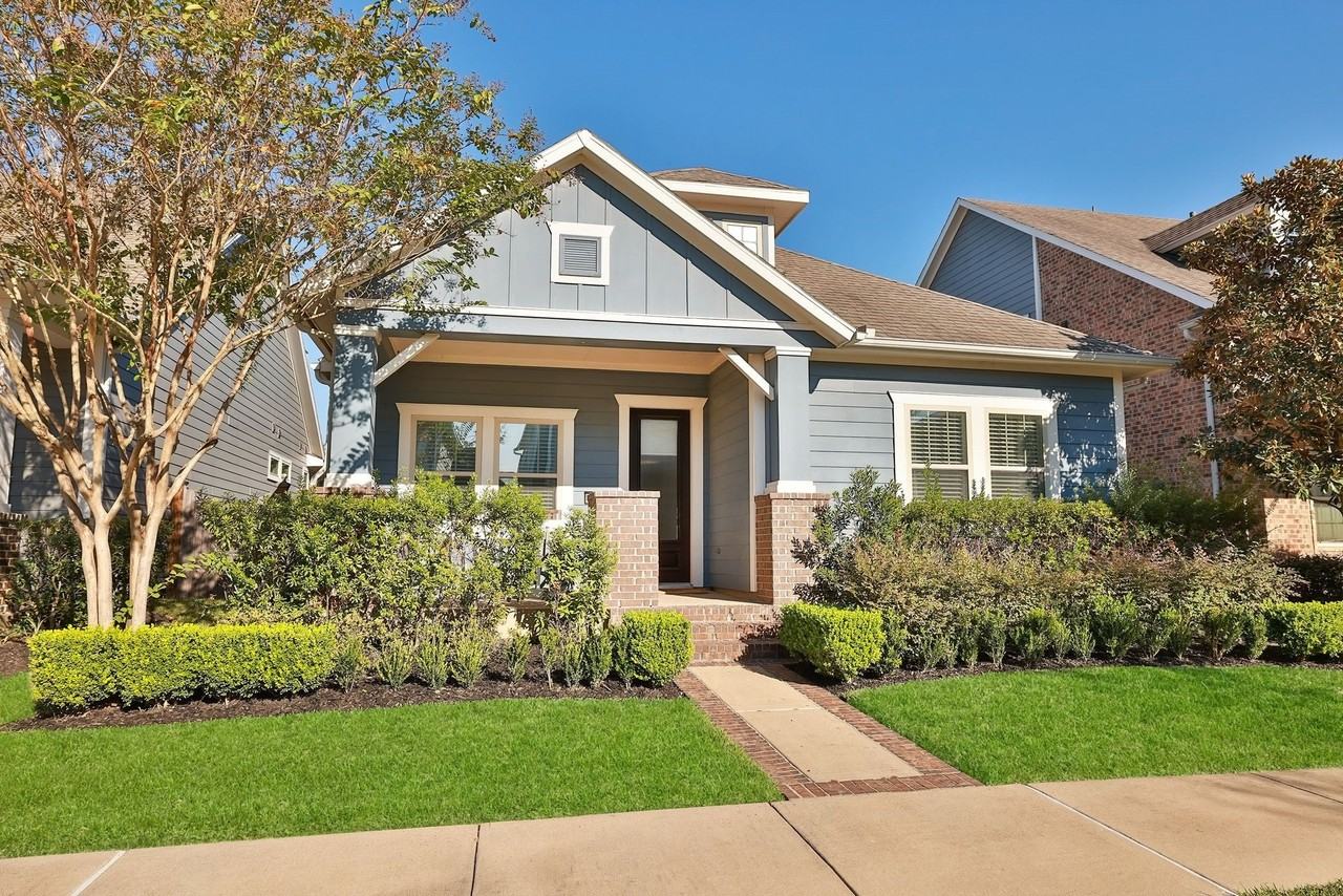 17022 Canosa Dr - Photo 2 of 37