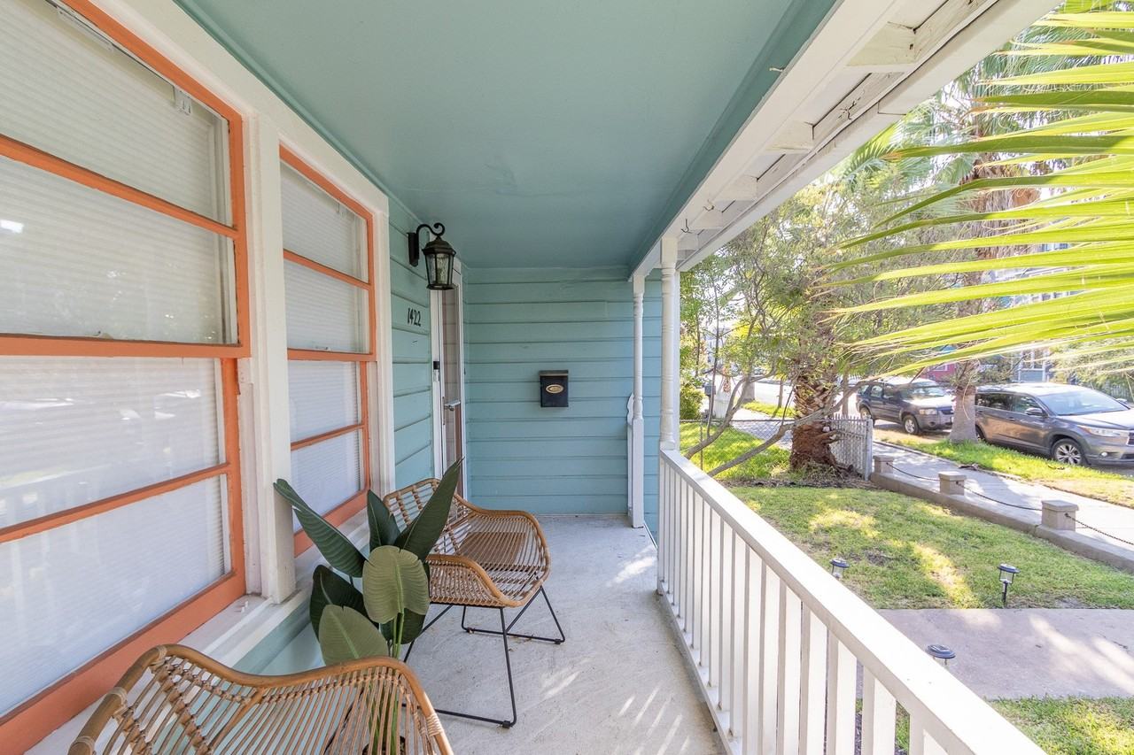 1422 Market St - Photo 3 of 20