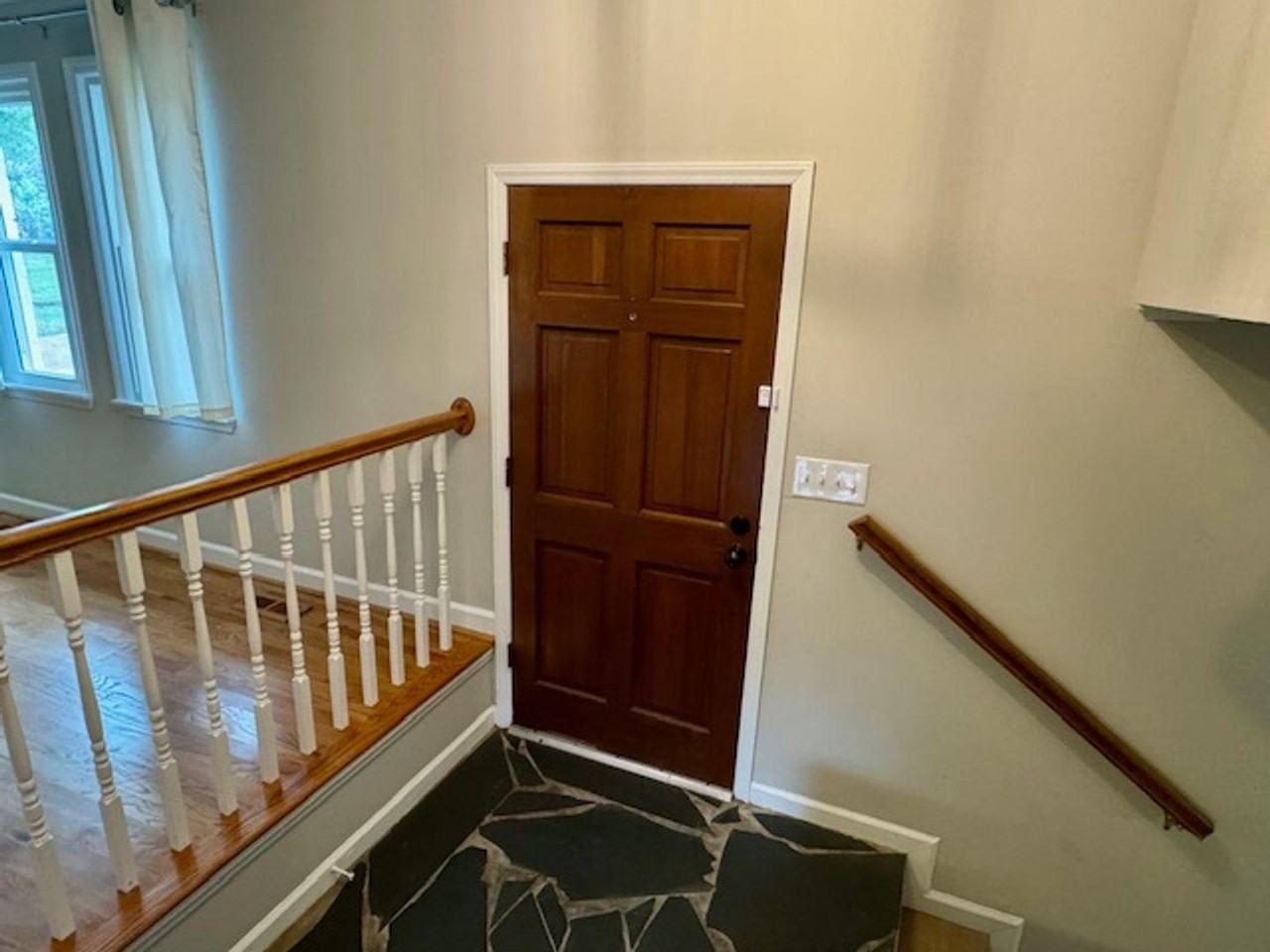 5708 Pheasant Ct - Photo 3 of 28