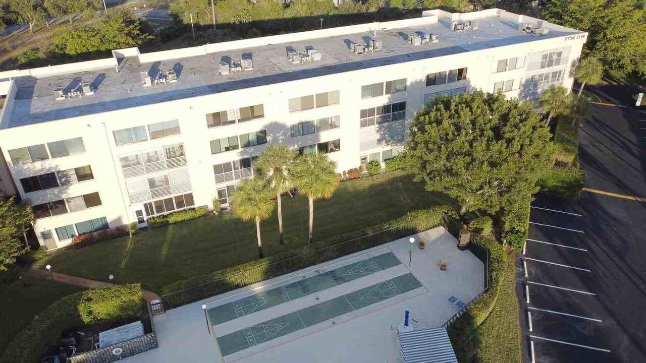 3154 Via Poinciana 305 - Photo 2 of 50