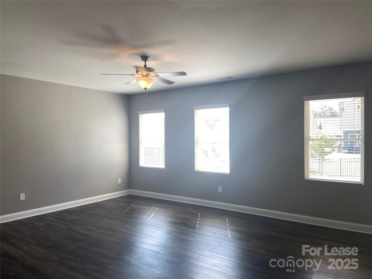 4610 Walking Path Dr - Photo 5 of 12