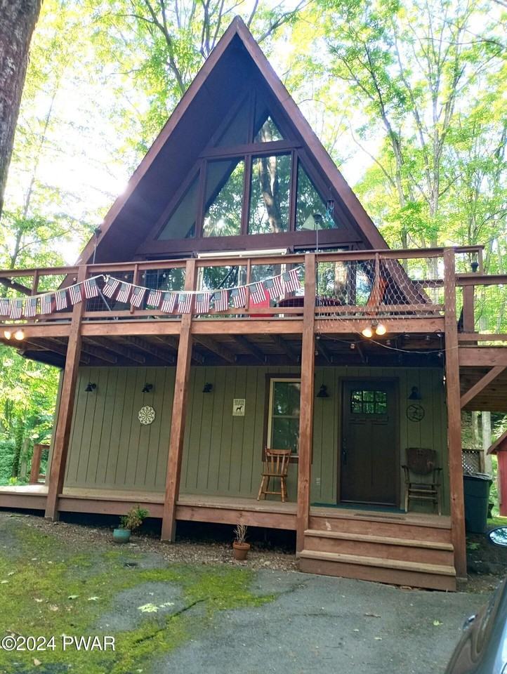 100 Willow Drive - Photo 2 of 30