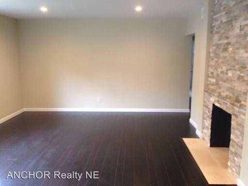 8508 Hull Dr - Photo 3 of 9