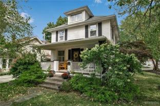 25 Reist St - Photo 1 of 1