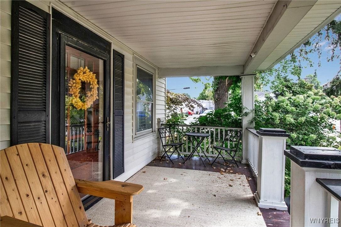 25 Reist St - Photo 4 of 30