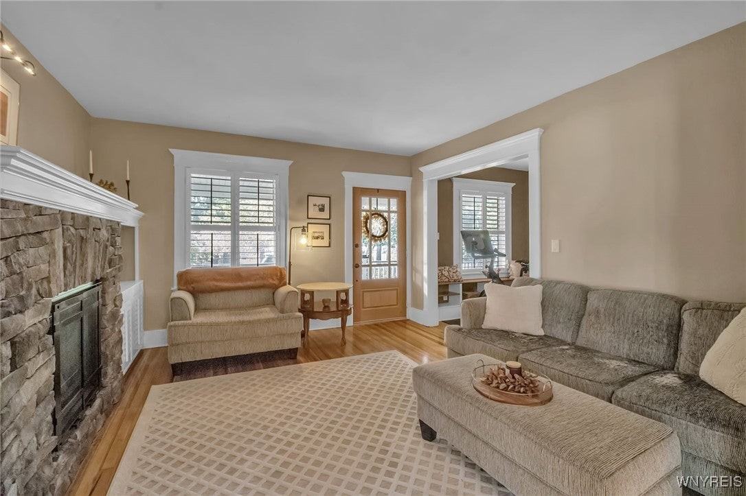 25 Reist St - Photo 7 of 30