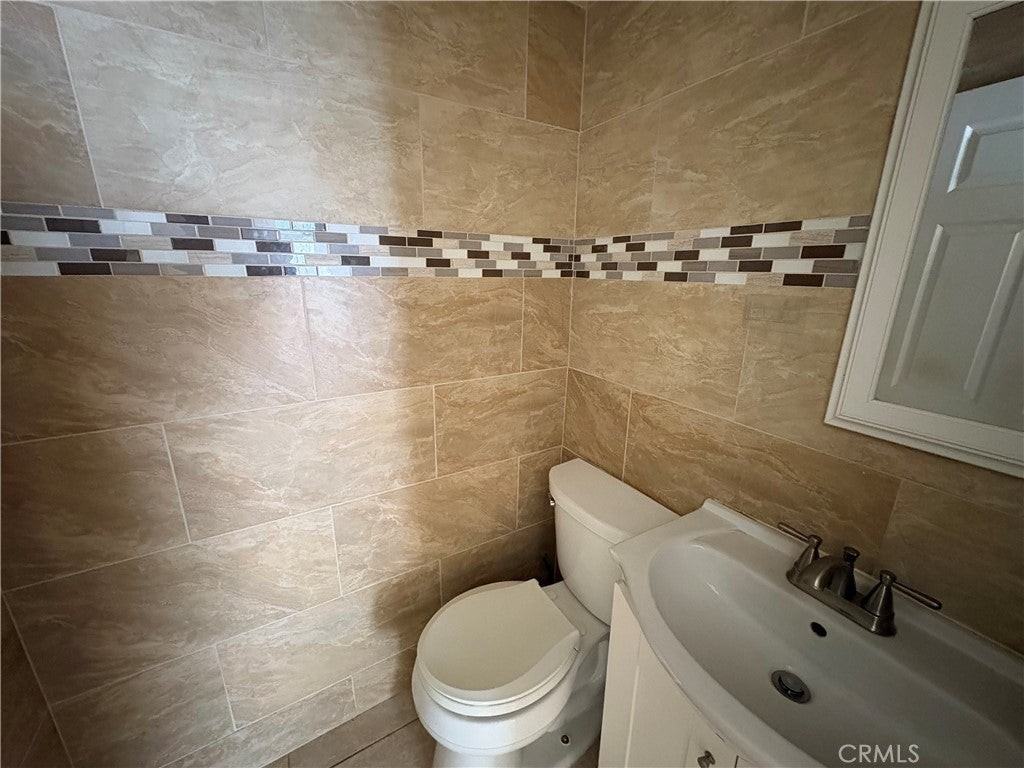 19113 Schoenborn St - Photo 7 of 12