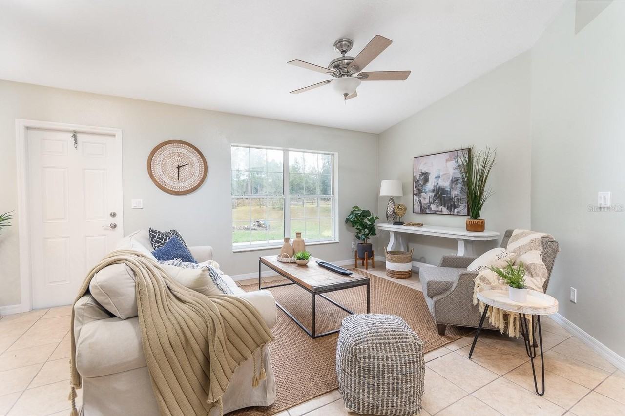 17927 Sw 95th Ave - Photo 3 of 28