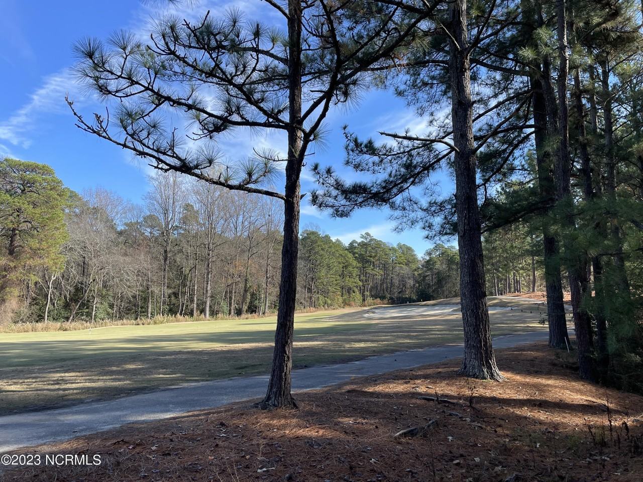 125 Scott Rd - Photo 3 of 25