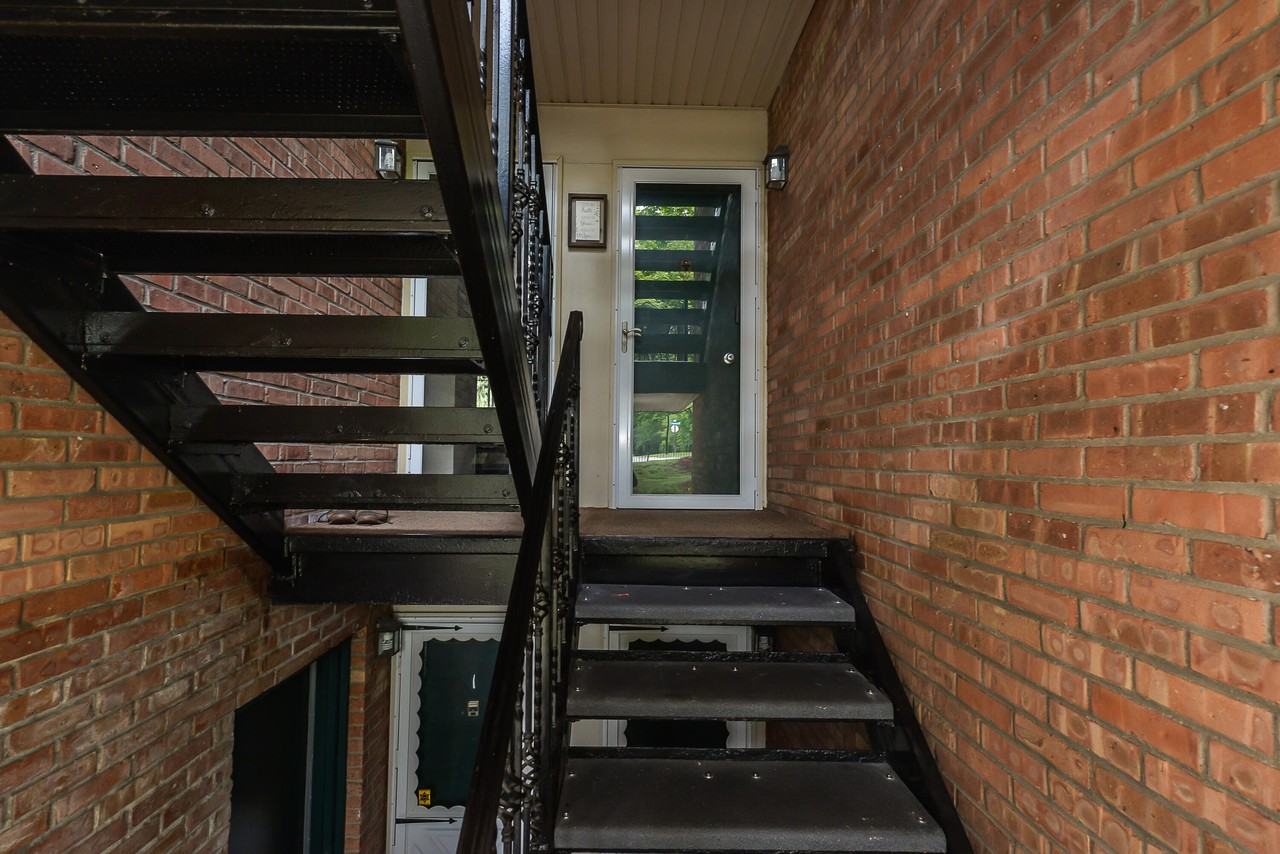 4200 Packard St Apt 4 - Photo 6 of 27