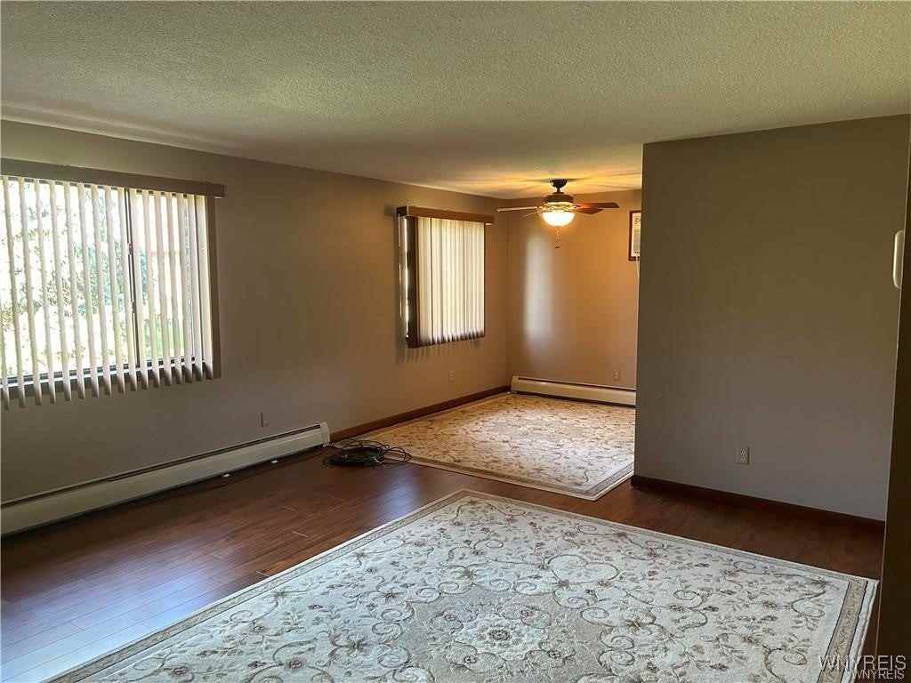 3906 Ridge Lea Rd - Photo 3 of 25