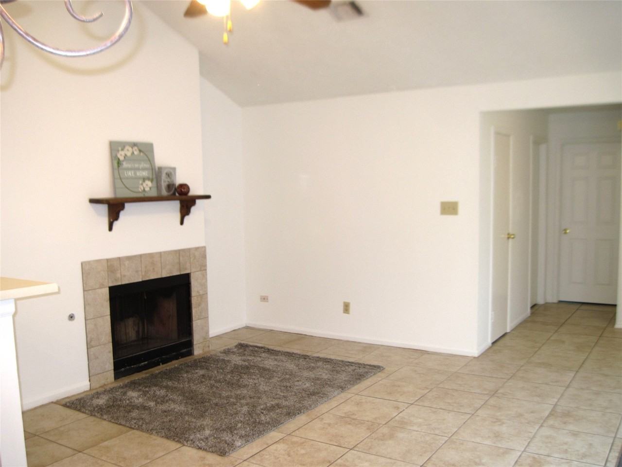 1331 Bonanza Rd - Photo 6 of 15