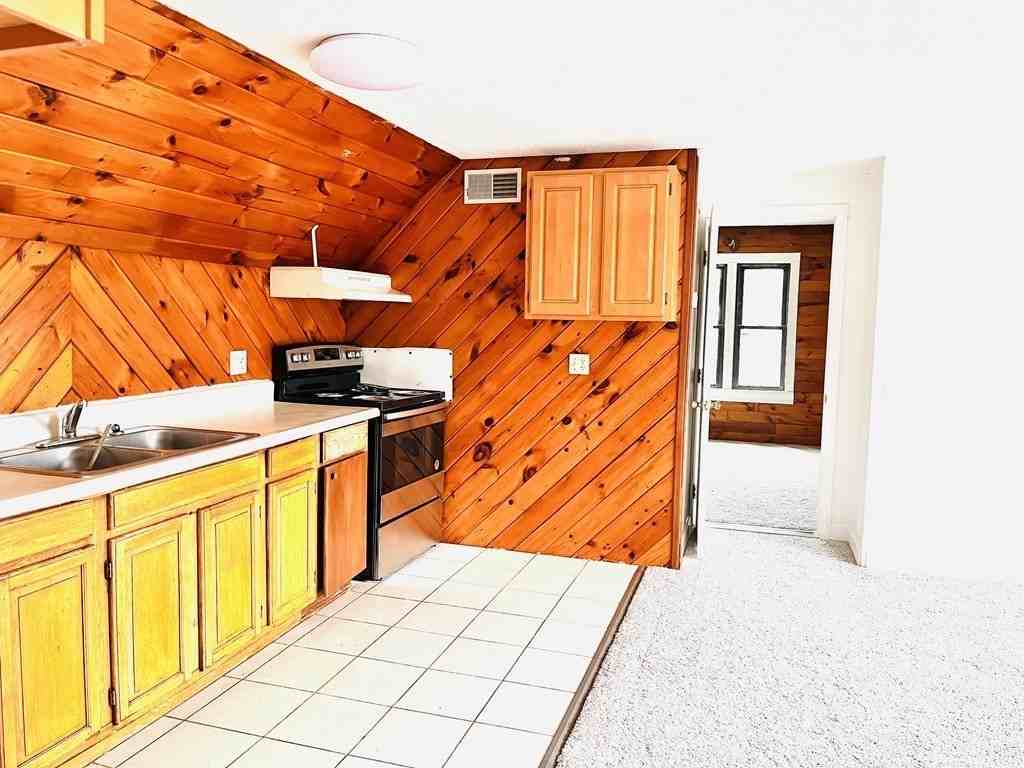 26 N Leyden St #3 - Photo 5 of 7