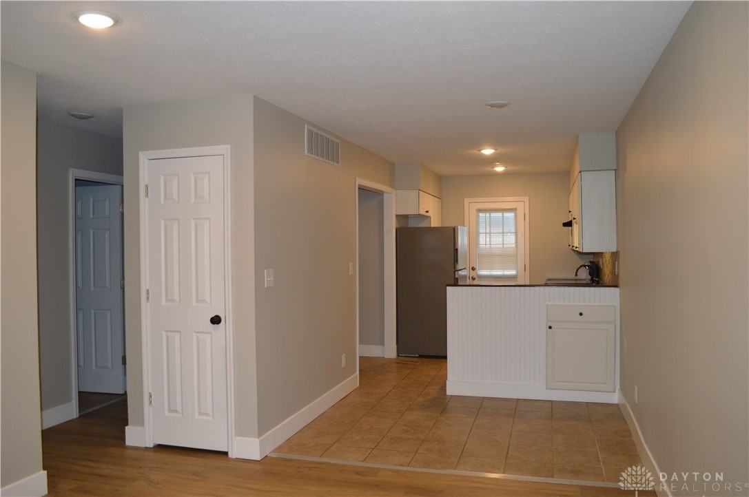 8494 Woodgrove Dr - Photo 3 of 15