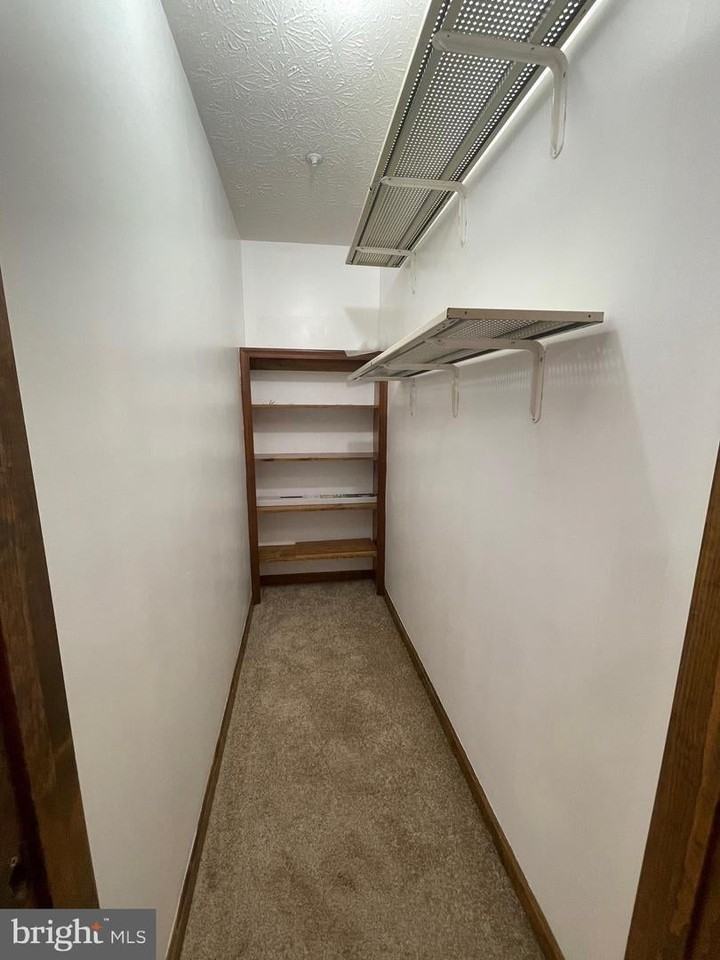 44790-unit 840 Locust Ridge Ct #4b - Photo 4 of 8