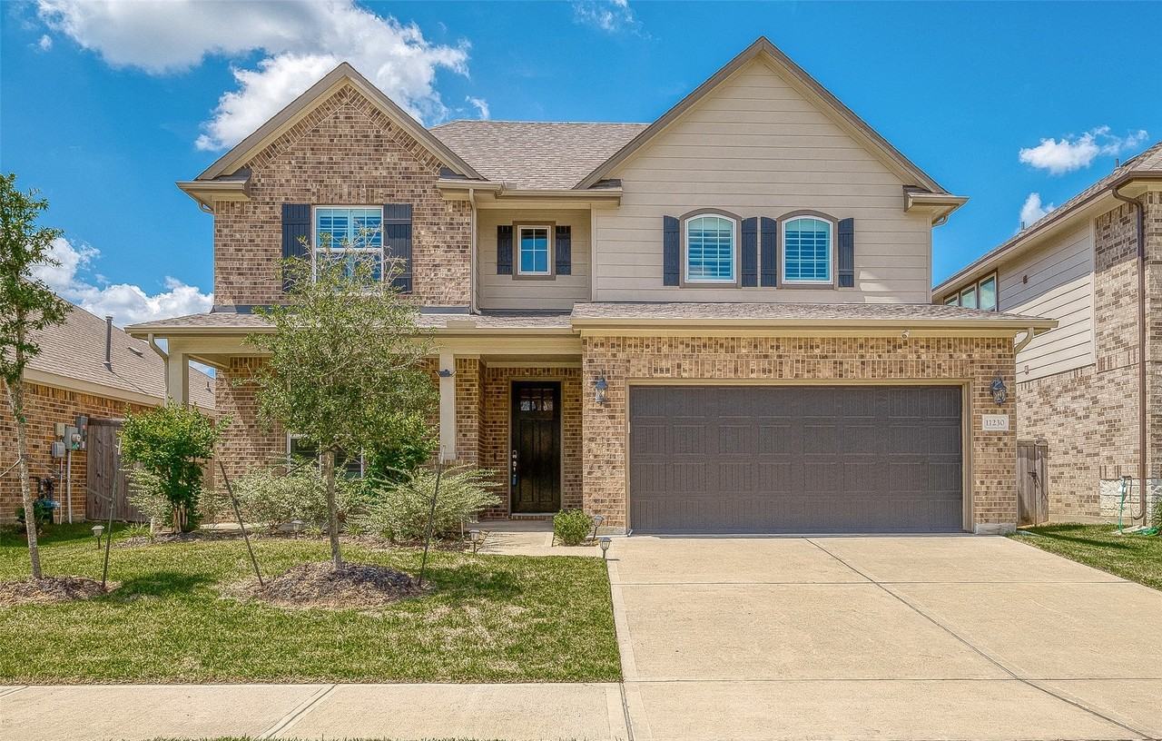 11230 Willamer St - Photo 3 of 49