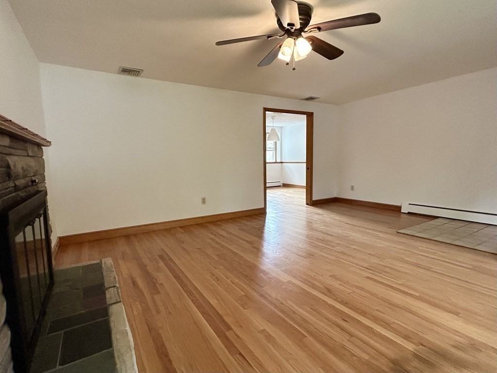 23 Jeffrey Rd - Photo 3 of 19